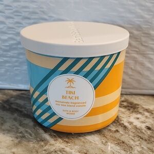 Bath & Body Works Tiki Beach Candle - Blue and Orange